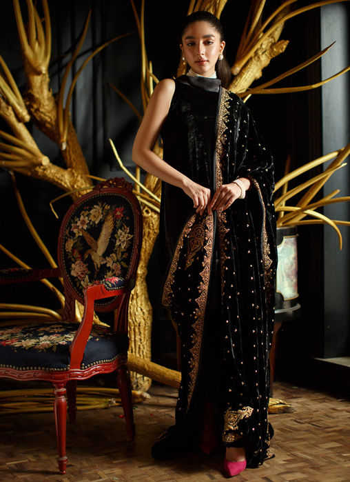 Picture of Elnara Black Shirt