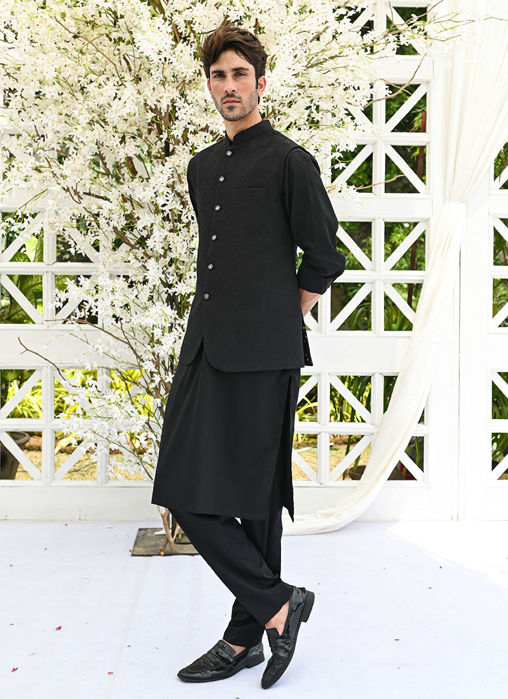 Azoth Embroidered Black Waistcoat