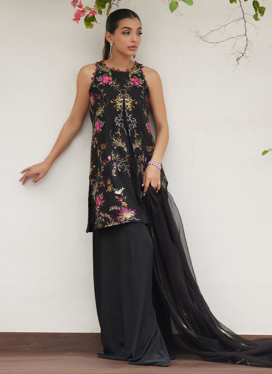 Siya Black Embroidered Shirt And Dupatta