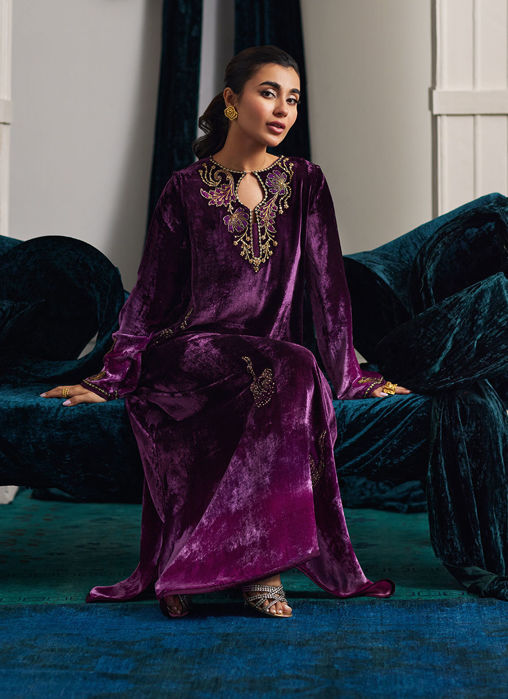 Nia Ombre Velvet Kaftan with pants and dupatta