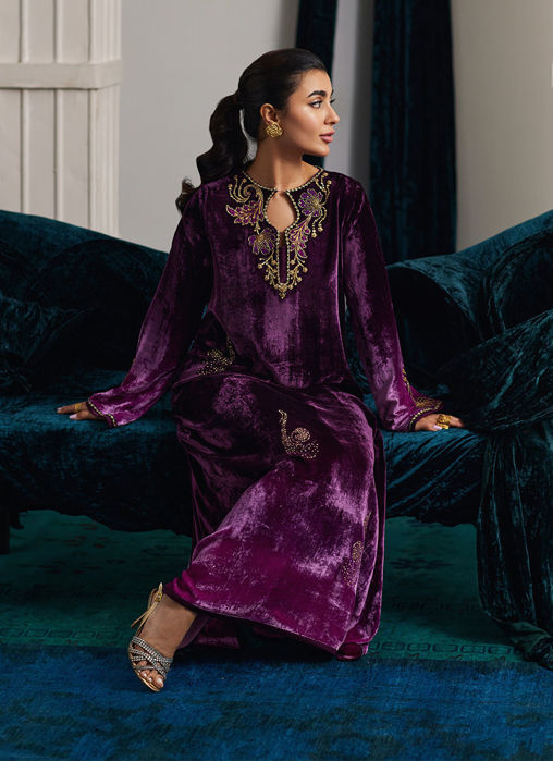 Nia Ombre Velvet Kaftan with pants and dupatta