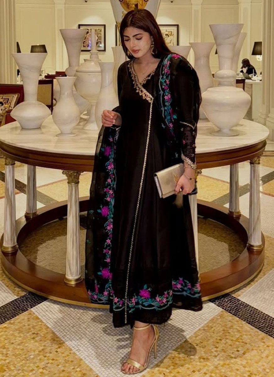 Raven Black Kalidaar And Dupatta