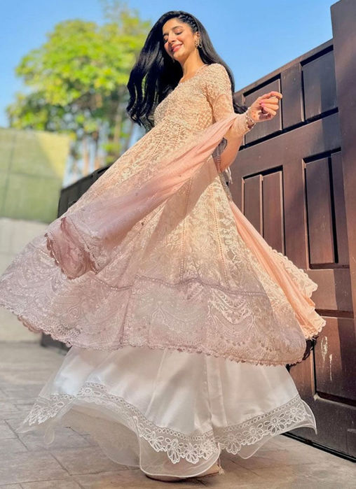 #MawraHocane in Maelle Kalidaar