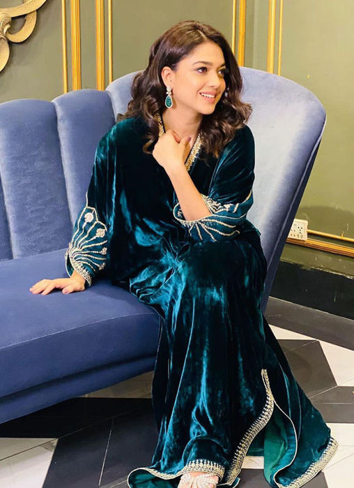 Sanam Jung In Emerald Velvet Kaftaan