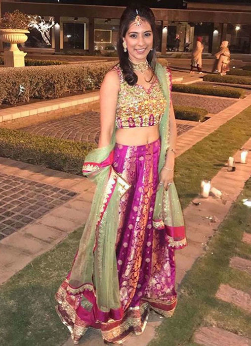 Amun Nadeem Looks Beautiful In An Embellished Lengha Choli