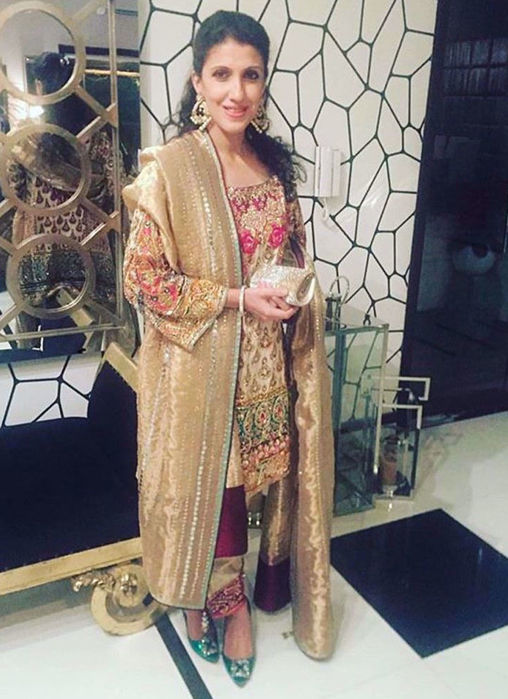 Picture of Sarah Saya Nails The Perfect Wedding Look In An Ivory Farah Talib Aziz Formal