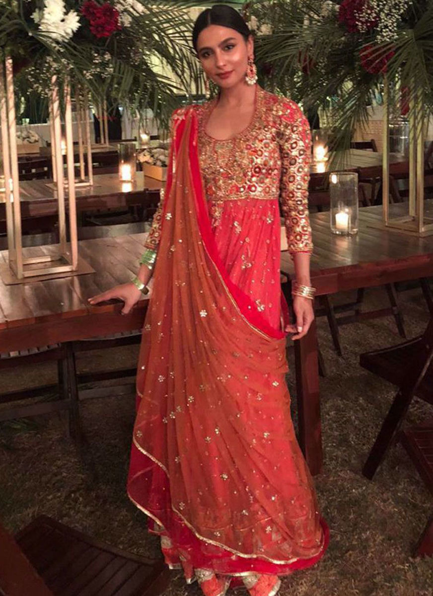 Yasmeen Hashmi In A Candy Pink Kalidaar