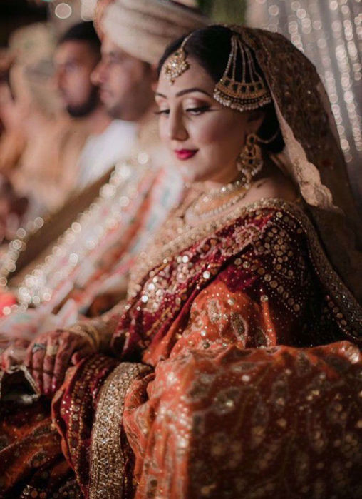Picture of Sundas Malik Look Ravishing In A Regal Scarlet And Gold Ensemble