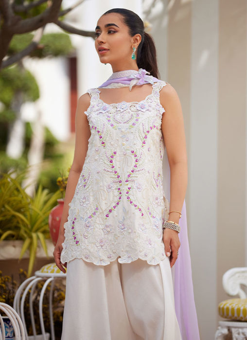Amora Ivory Shirt, Pants And Dupatta