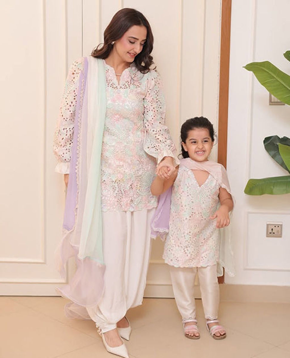 Momal Shiekh stuns Lyla Mist, perfectly paired with her mini.