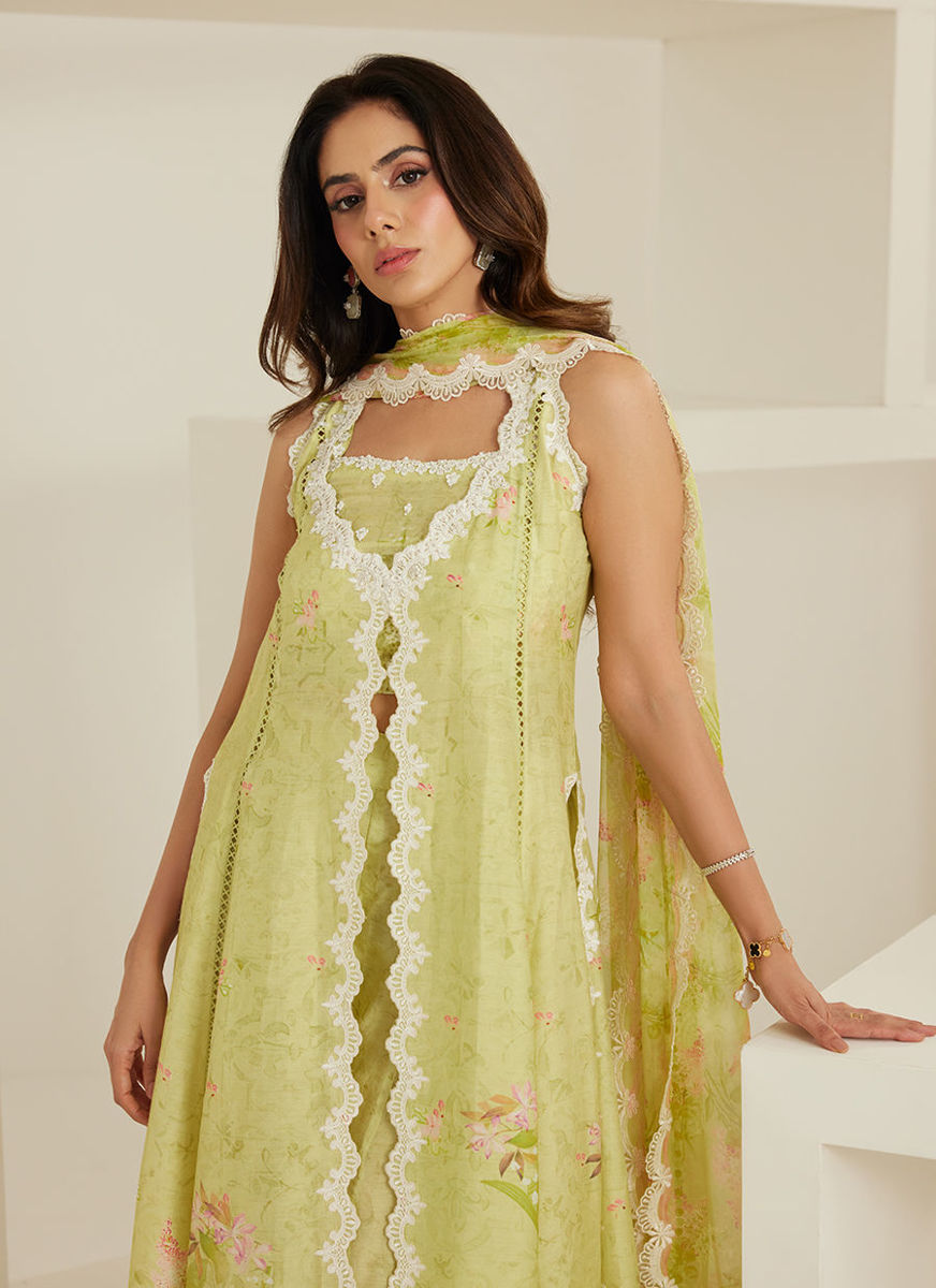 Inaya Kalidaar And Dupatta